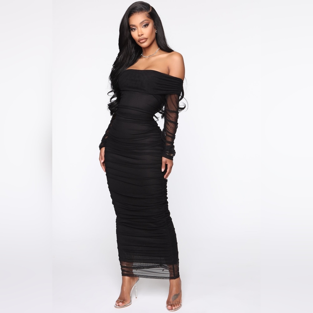 Fashion Nova ~ Black Ruched Maxi Dress - M